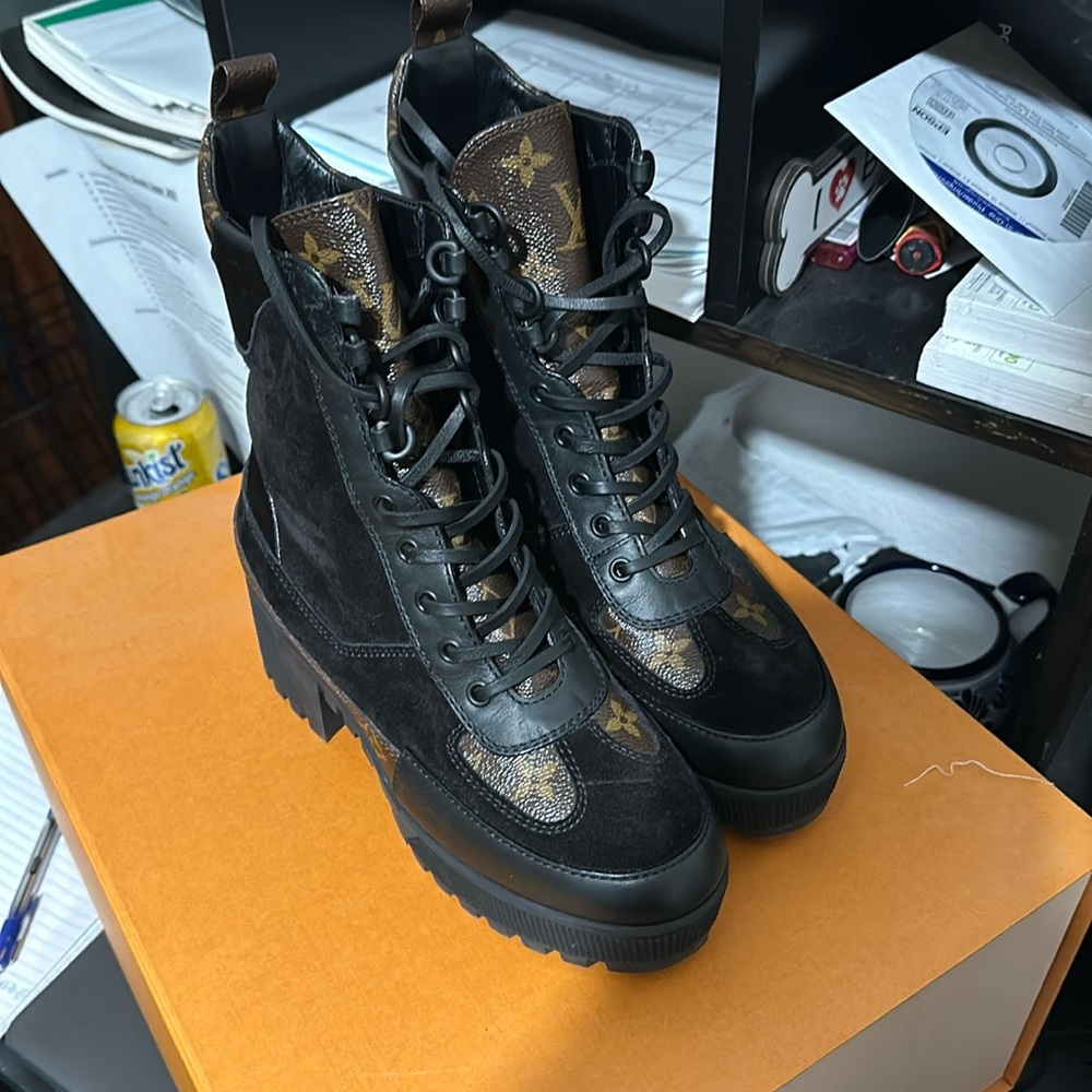 Louis Vuitton Laureate Platform Desert Boot size 36.5 (W6)